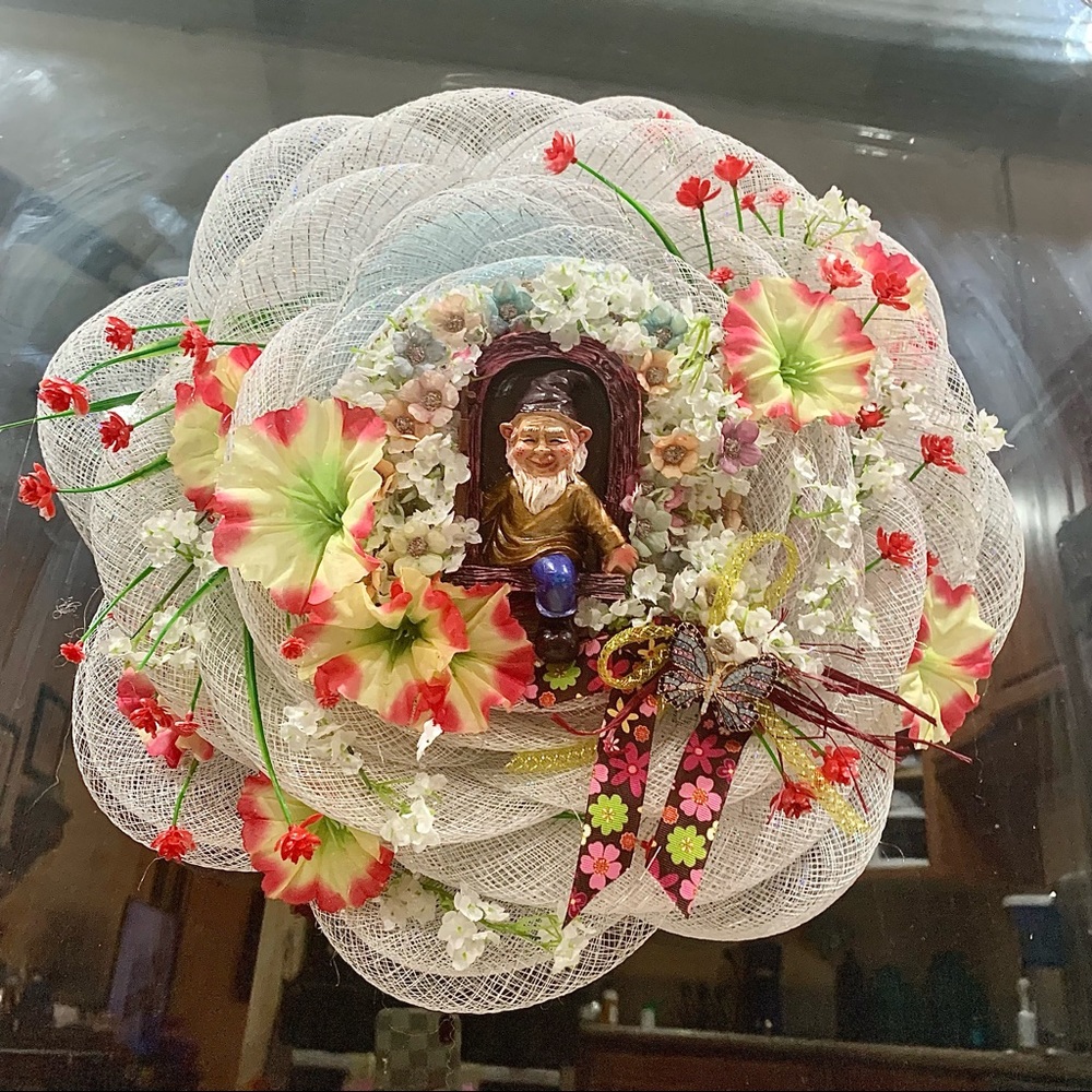 * Spring Wreath ** OOAK Elf Embellishment